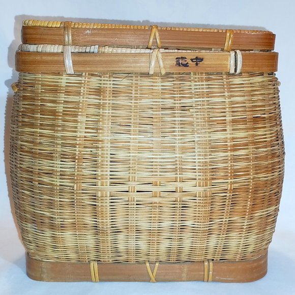 Vintage Fishing Creel Foraging Basket